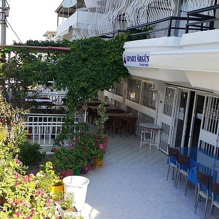 Ozgun Apart Hotel Kusadasi Exterior photo